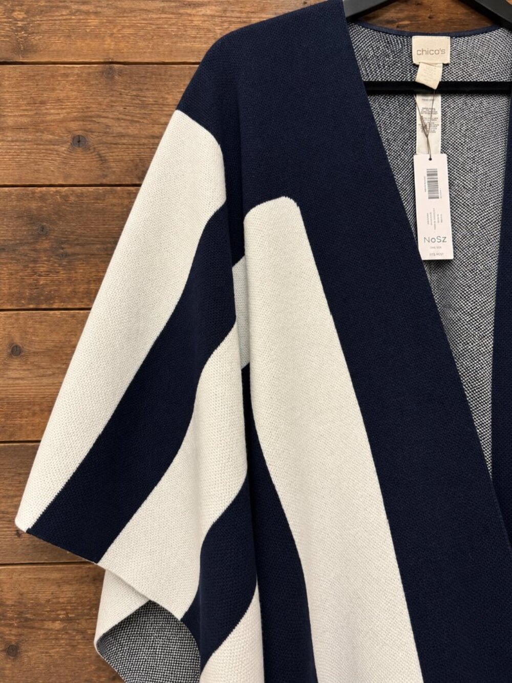 Chico’s NWT One Size Navy Ivory Colorblock Knit Poncho - Picture 3 of 5